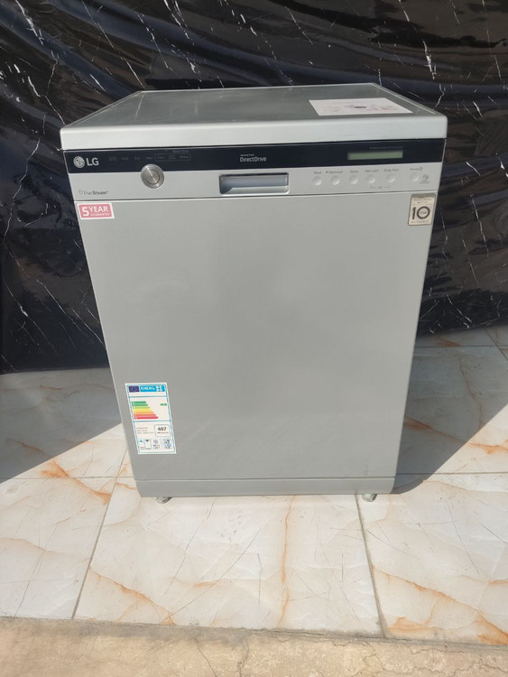 ماشین ظرفشویی ال جی DC75کره ای (استوک)