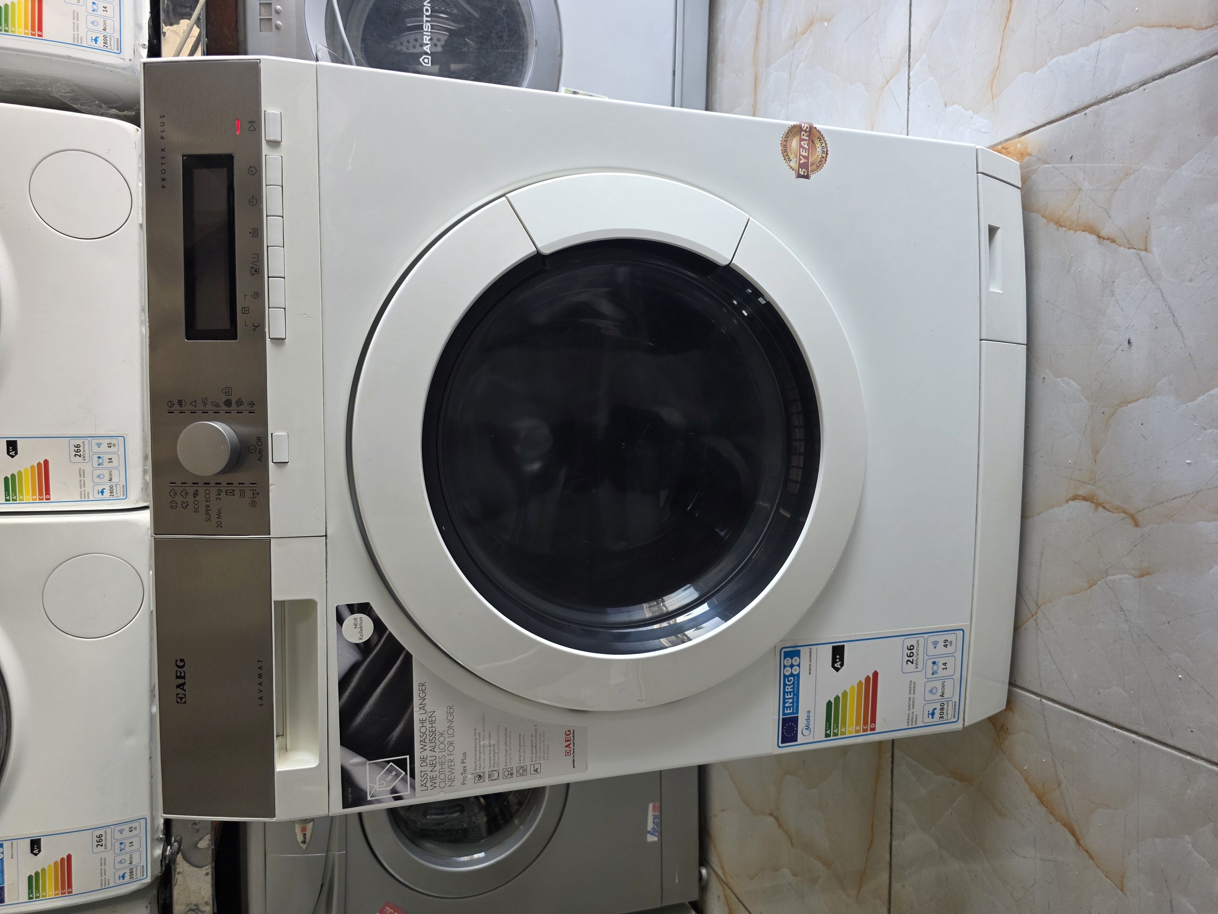ماشین لباسشویی آاگ مدل L87680FL بسیار کمیاب اصلی (با گارانتی)