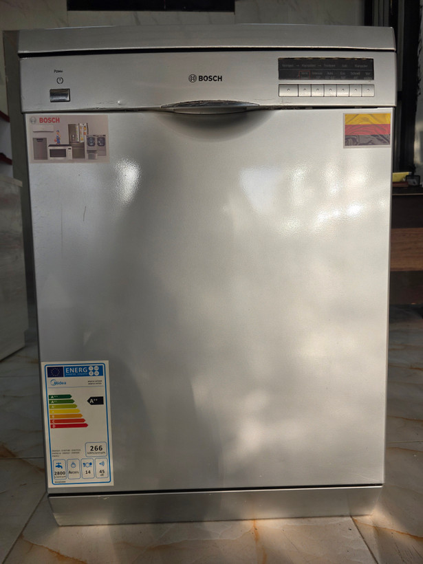 ماشین ظرفشویی بوش مدل SGS85M32 نقره ای و سیلور دیجیتالی (با گارانتی)