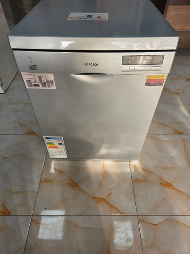 ماشین ظرفشویی بوش مدل SGS85M32 نقره ای و سیلور دیجیتالی (با گارانتی)