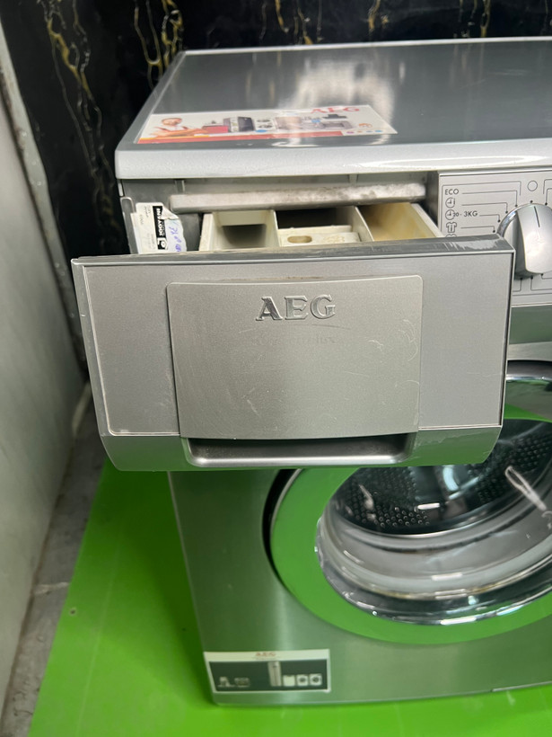 ماشین لباسشویی آاگ مدل L85275XFL درب استیل بسیار کمیاب (با گارانتی)