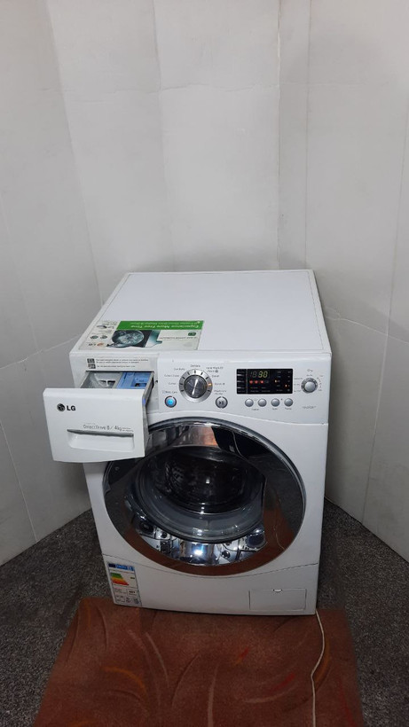 ماشین لباسشویی درب بزرگ مدل wd8558 صفحه ال ای دی 11کیلو (با گارانتی)